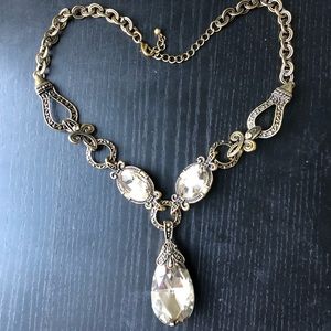 Gold Chunky Indian Necklace w/“Amber” Stone